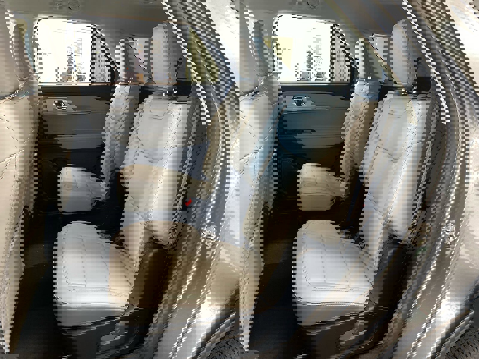 New 2026 Ford Explorer Active w/ Active Comfort Package image 11