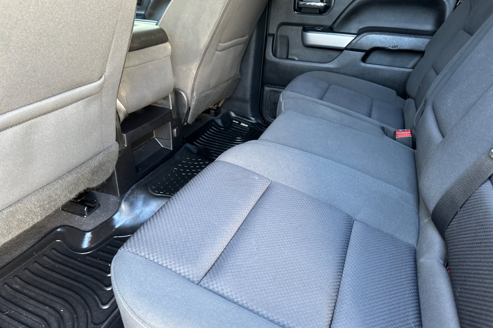 Used 2018 Chevrolet Silverado 1500 LT w/ All Star Edition AWD/4WD image 14