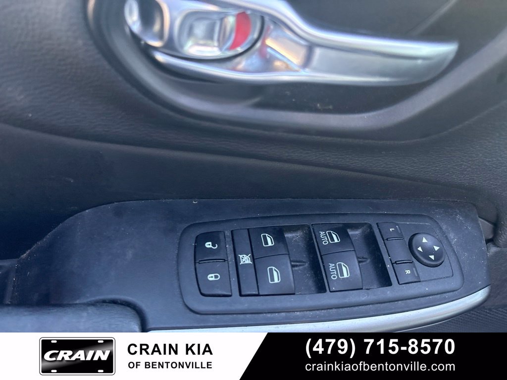 Used 2021 Jeep Cherokee Latitude Lux w/ Comfort/Convenience Group AWD/4WD image 10