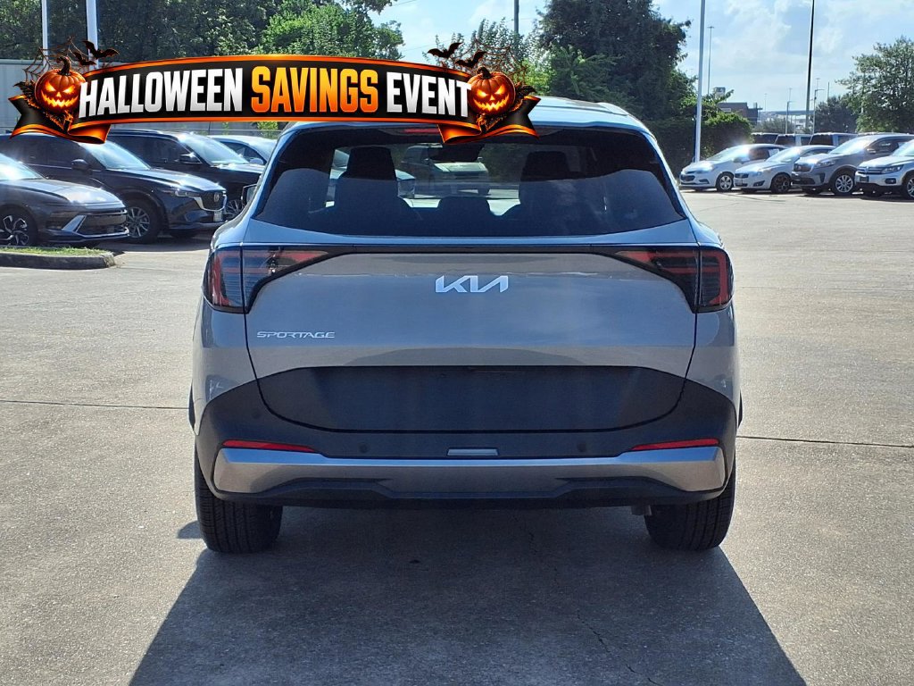 Certified 2026 Kia Sportage EX FWD image 8