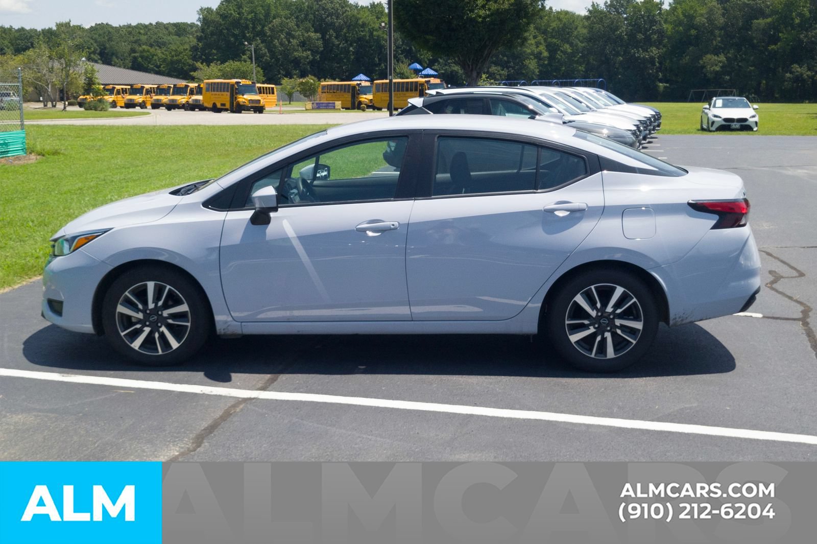 Used 2024 Nissan Versa SV FWD image 10