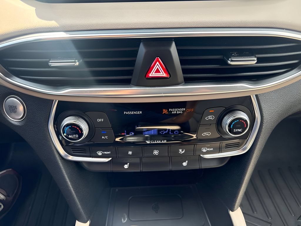 Used 2020 Hyundai Santa Fe SEL FWD image 16