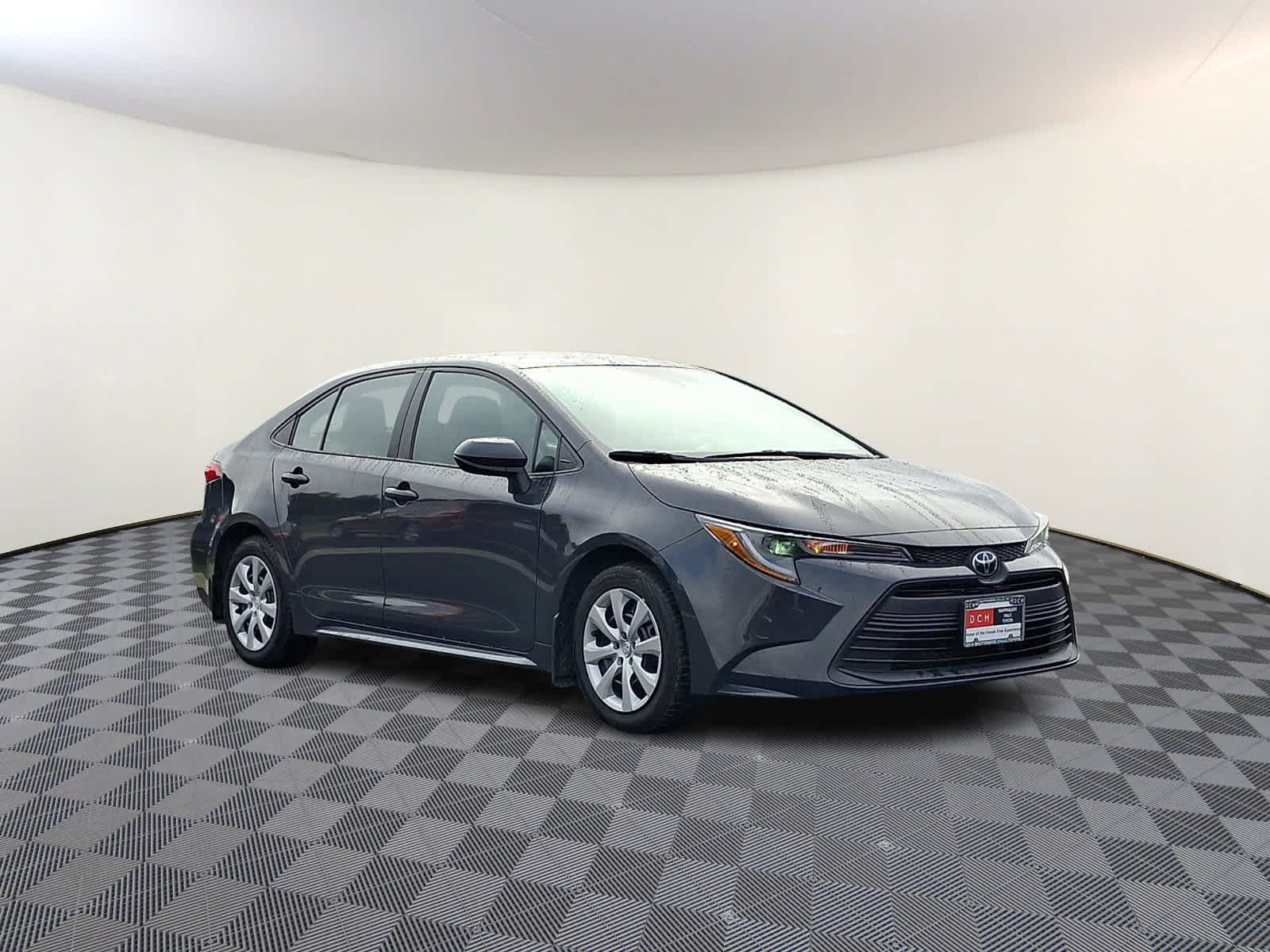 Used 2024 Toyota Corolla LE FWD image 4