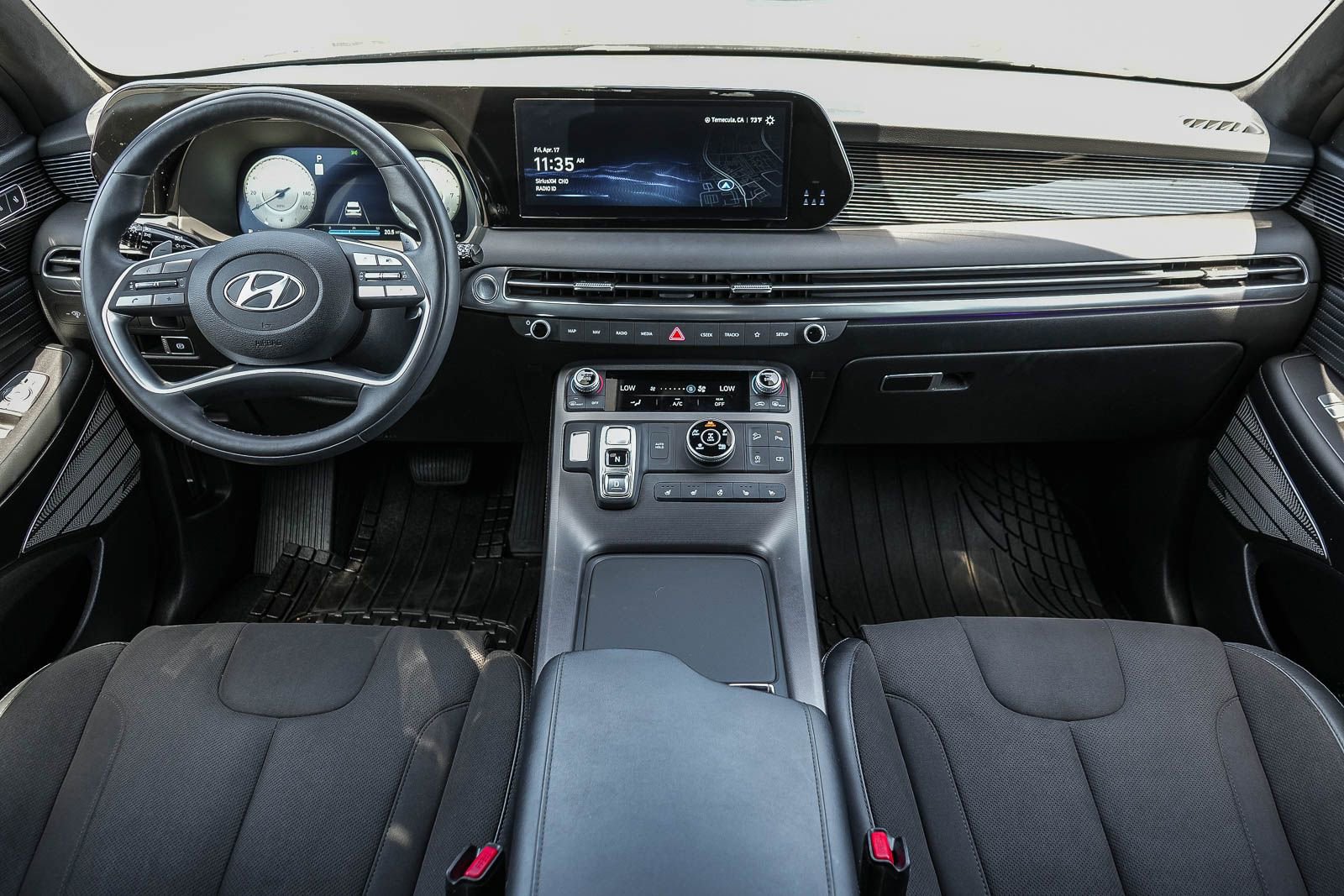 Used 2024 Hyundai Palisade Calligraphy image 12