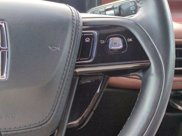 Used 2023 Lincoln Aviator Grand Touring AWD/4WD image 29