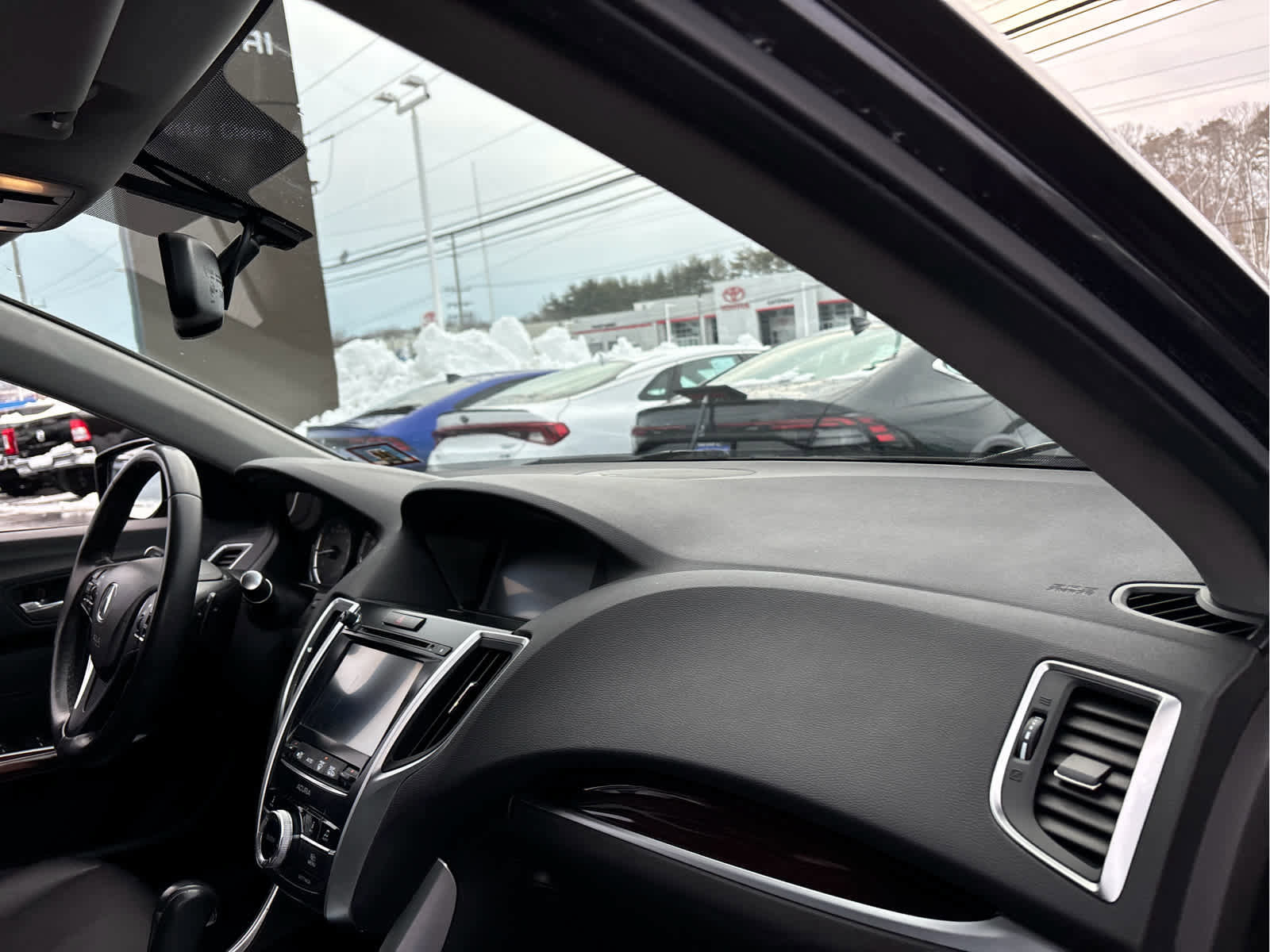 Used 2016 Acura TLX image 25