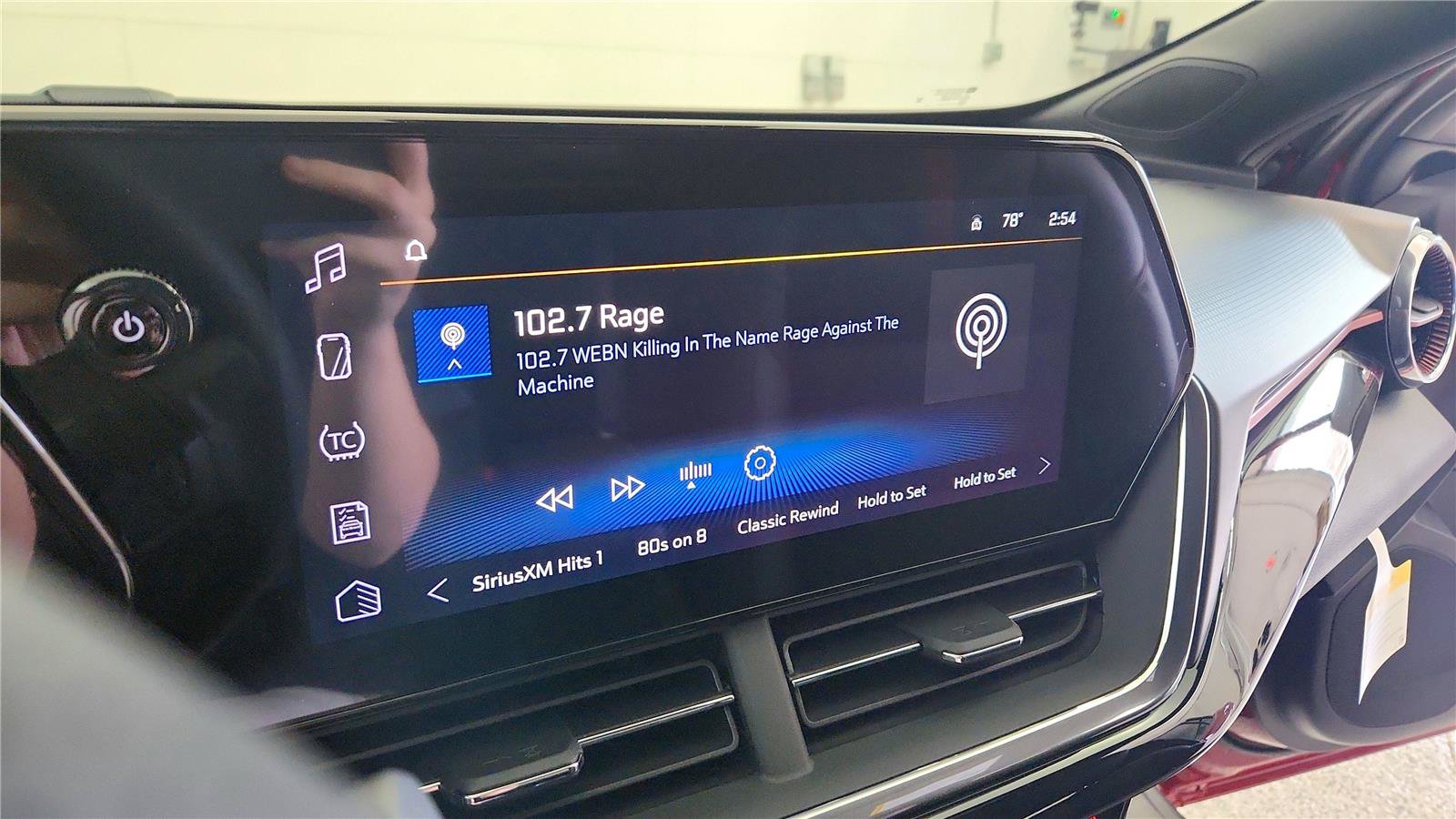 New 2026 Chevrolet Trax RS w/ Driver Confidence Package FWD image 28