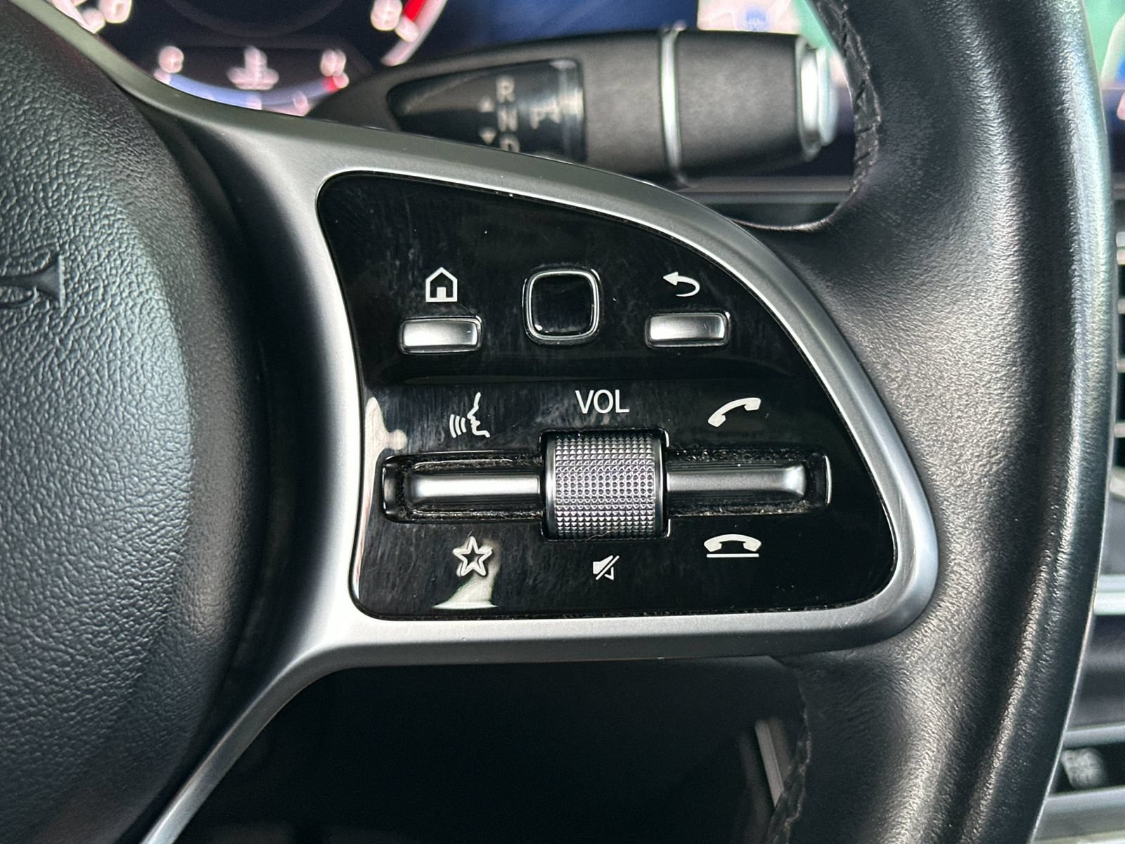 Used 2019 Mercedes-Benz E 300 image 27