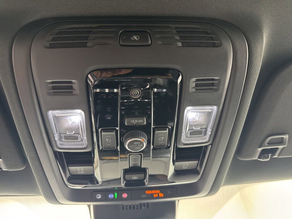 Used 2026 GMC Yukon XL AT4 w/ AT4 Premium Package AWD/4WD image 27