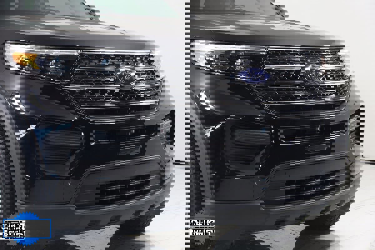 Used 2022 Ford Explorer XLT image 41