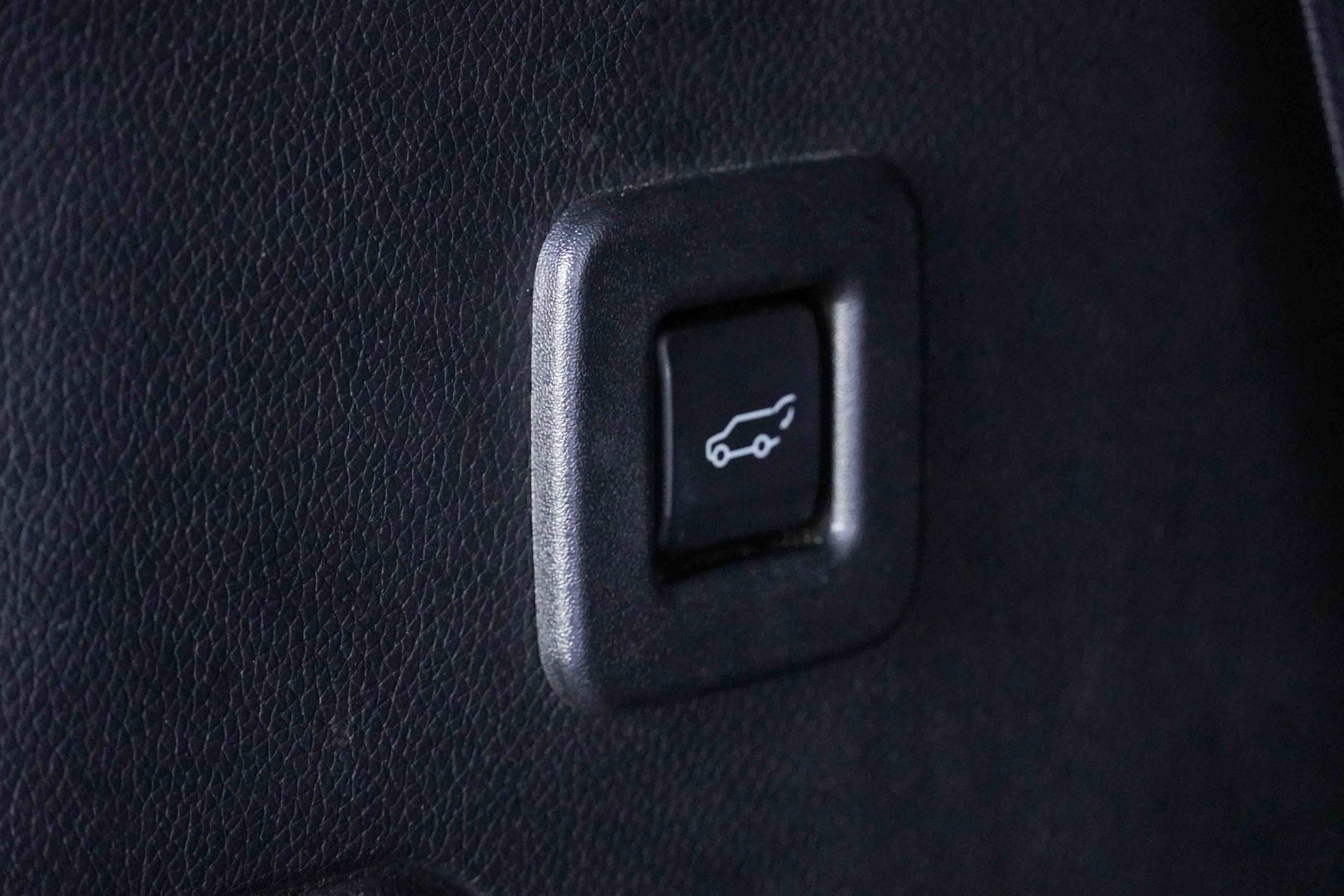 Used 2017 Lincoln Navigator Select image 39