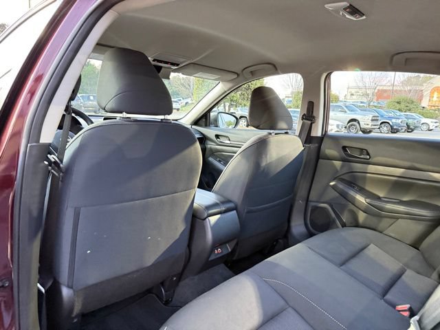 Used 2025 Nissan Altima 2.5 SV FWD image 24