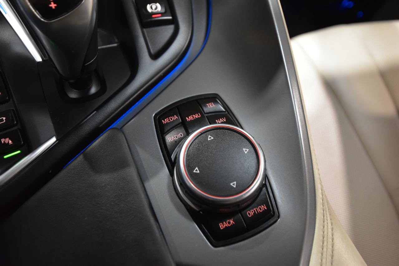 Used 2016 BMW i8 AWD/4WD image 34