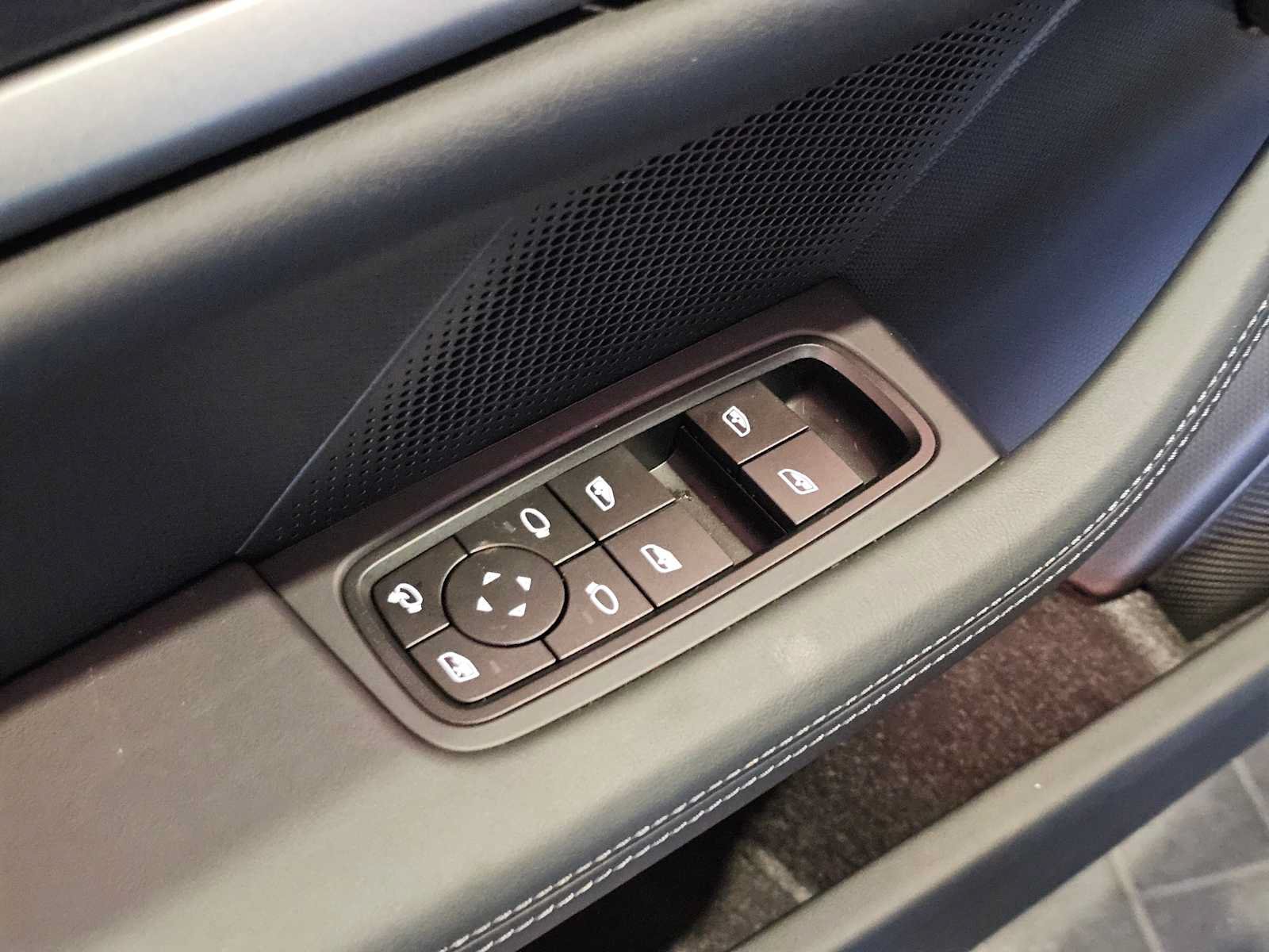 New 2026 Porsche Taycan RWD image 25