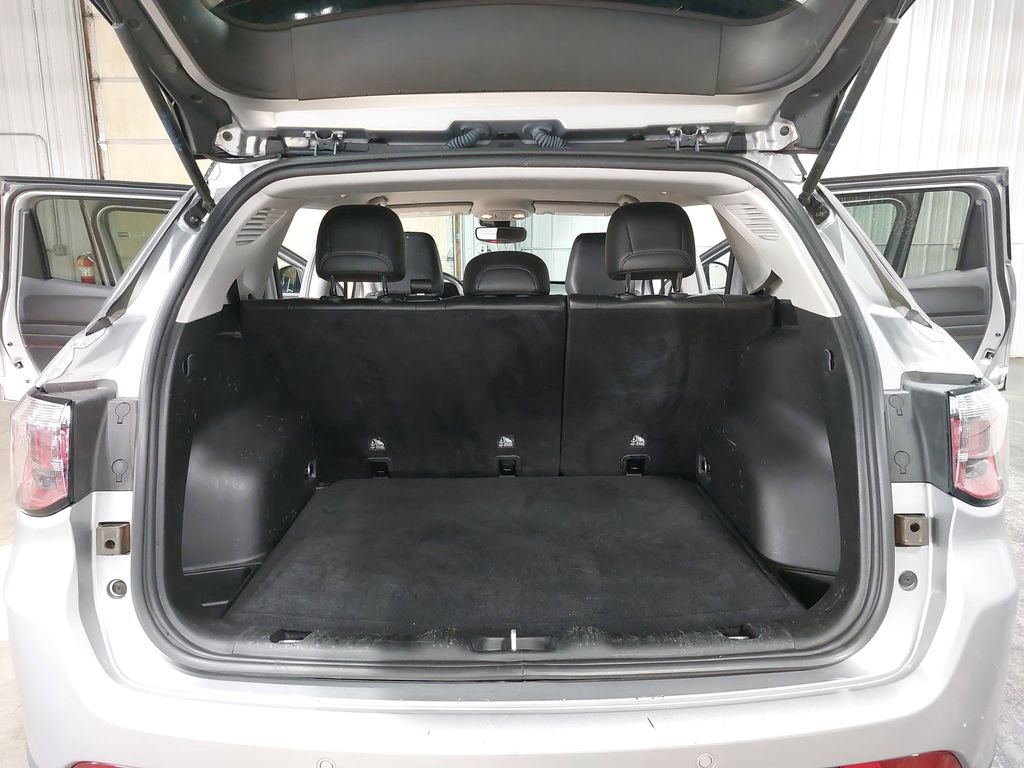 Used 2022 Jeep Compass Trailhawk w/ Trailhawk Convenience Group image 12