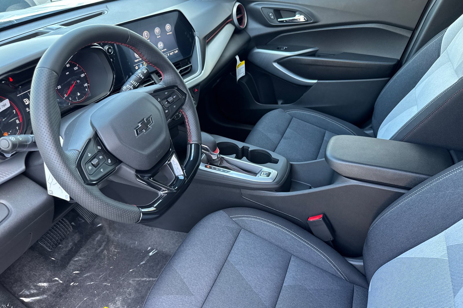 New 2026 Chevrolet Trax RS w/ Driver Confidence Package FWD image 9