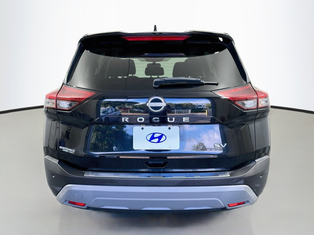 Used 2023 Nissan Rogue SV FWD image 6