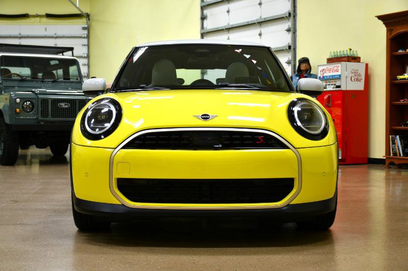 Used 2025 MINI Cooper S image 2