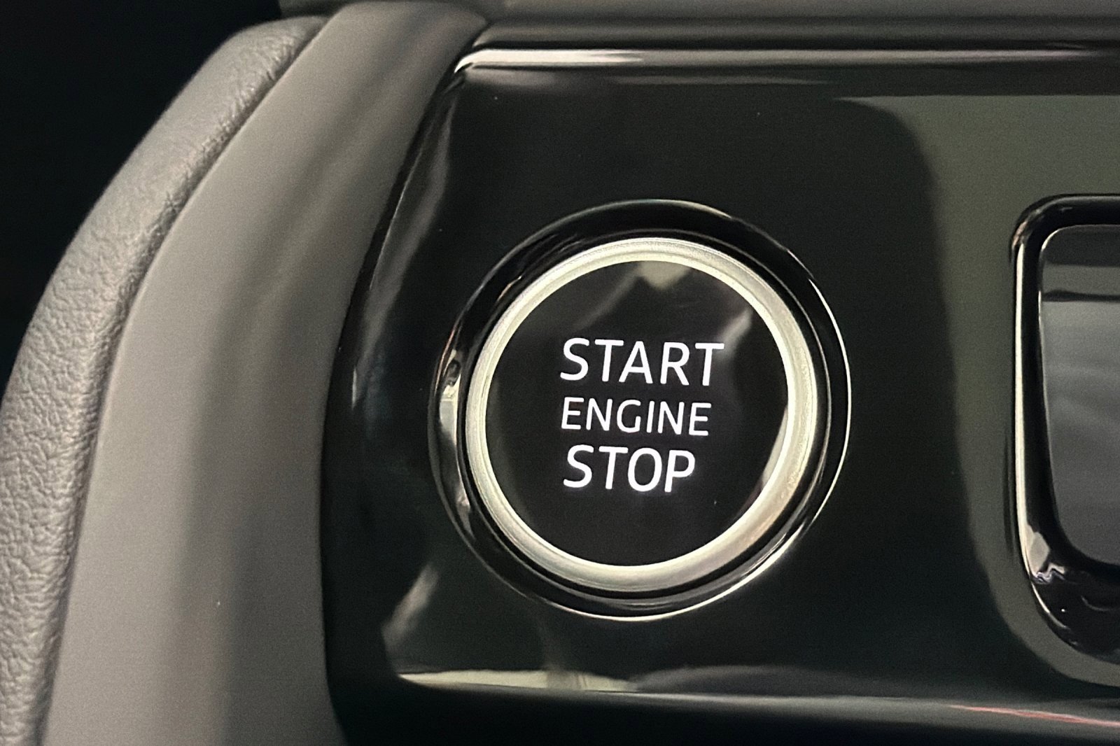 Used 2025 Audi Q5 Premium w/ Convenience Package image 22