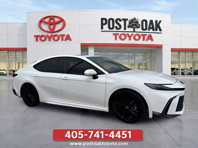 Used 2025 Toyota Camry SE w/ Multimedia Upgrade Package FWD image 2