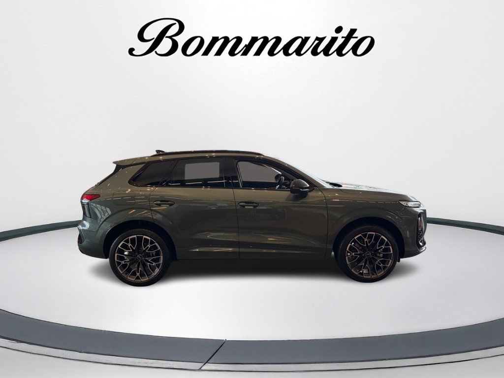 New 2026 Audi Q3 quattro 2.0T AWD/4WD image 2