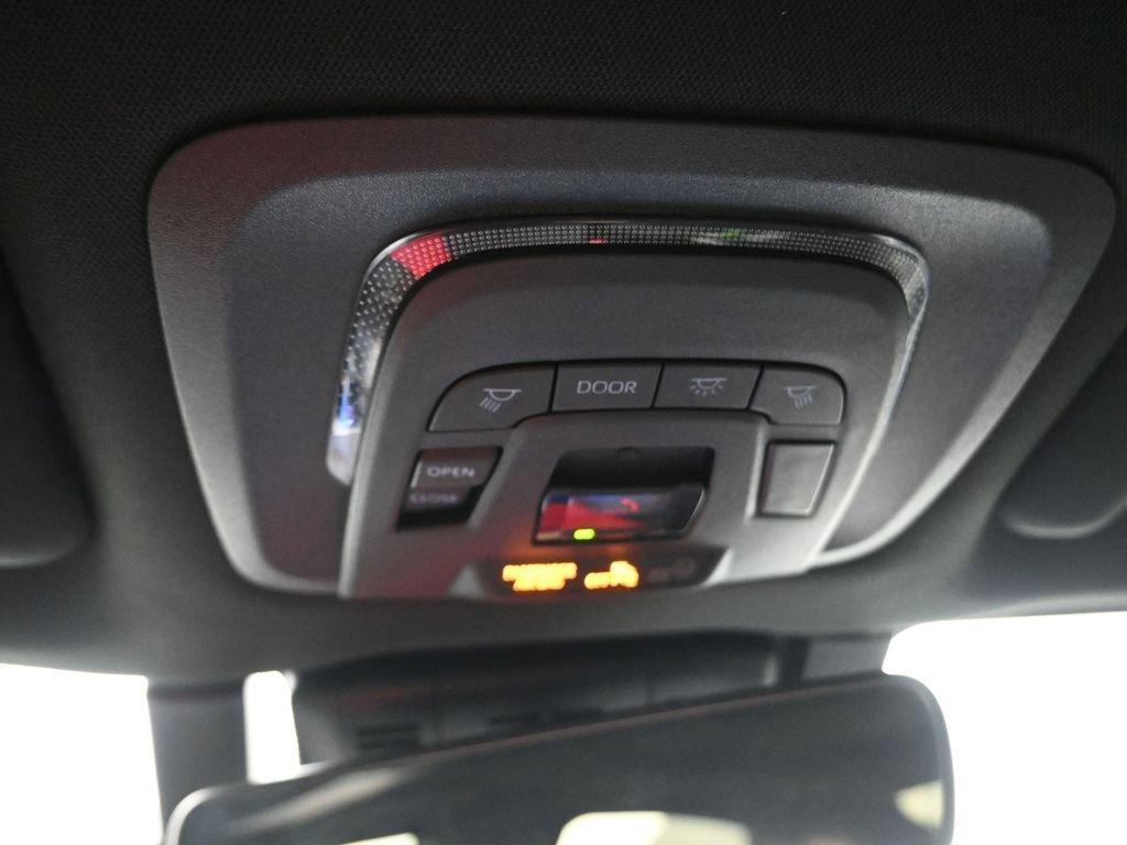 Used 2025 Toyota Crown Platinum image 10