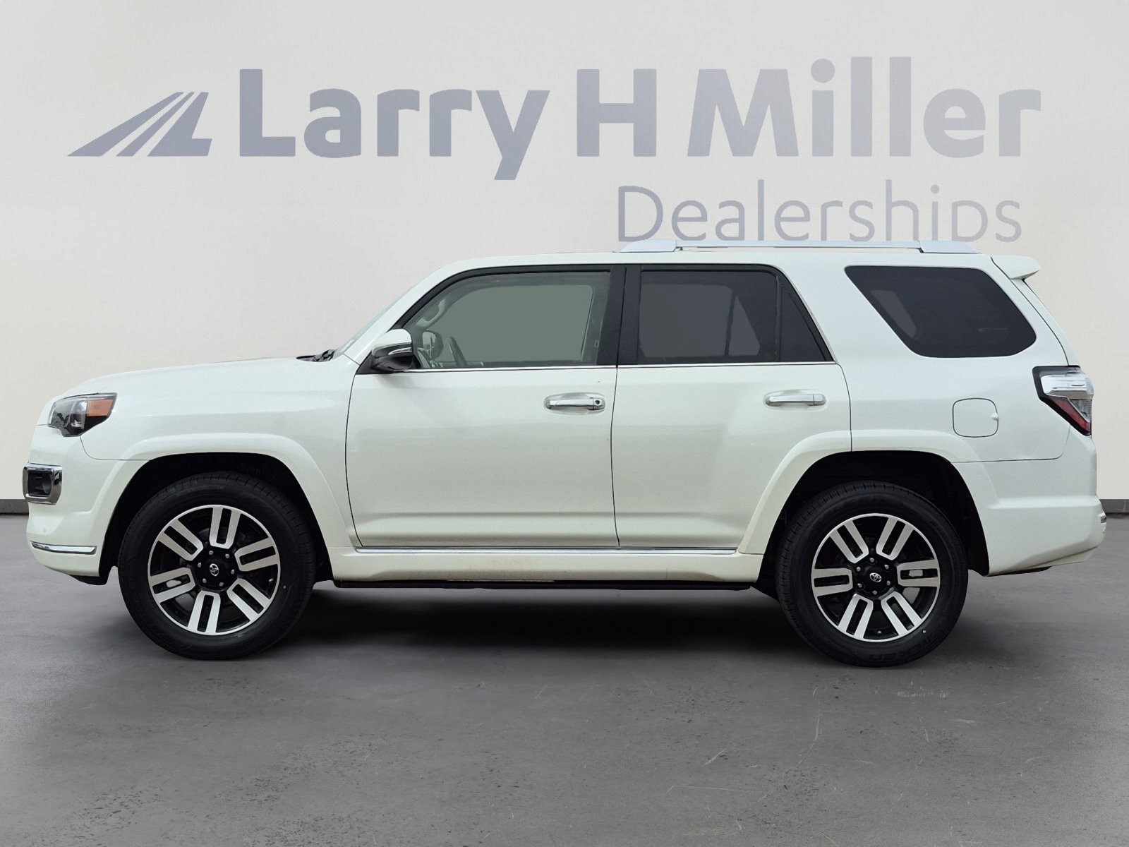 Used 2019 Toyota 4Runner Limited AWD/4WD video 2
