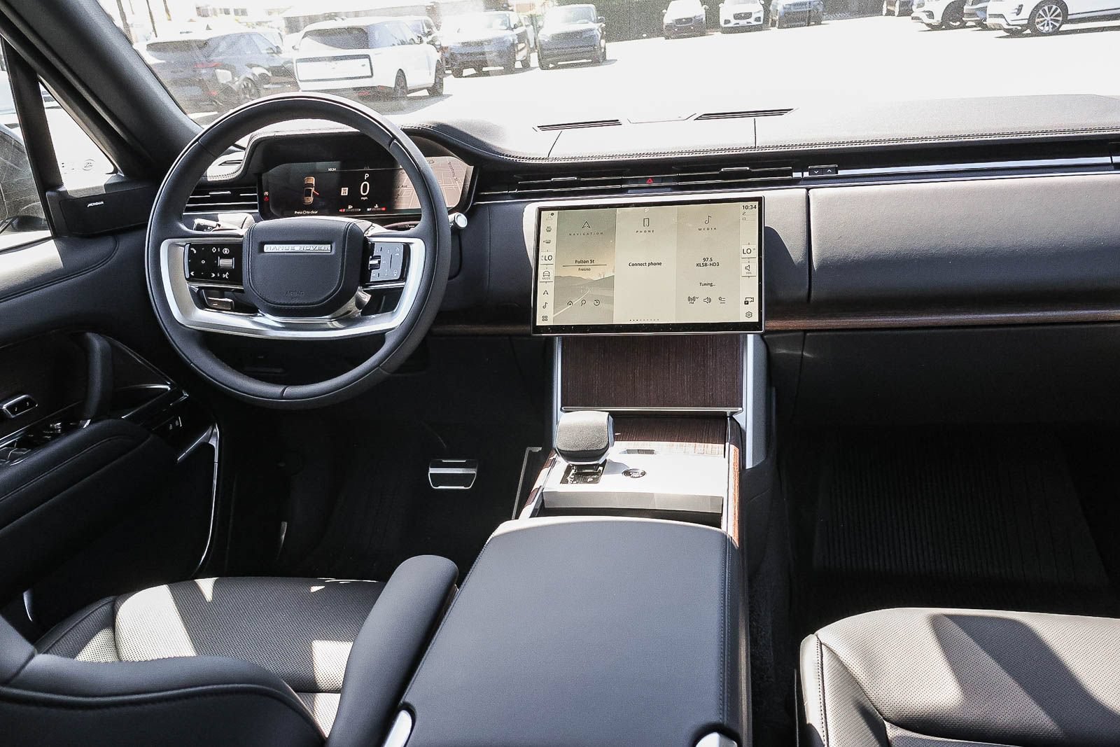 New 2026 Land Rover Range Rover Long Wheelbase SE AWD/4WD image 20