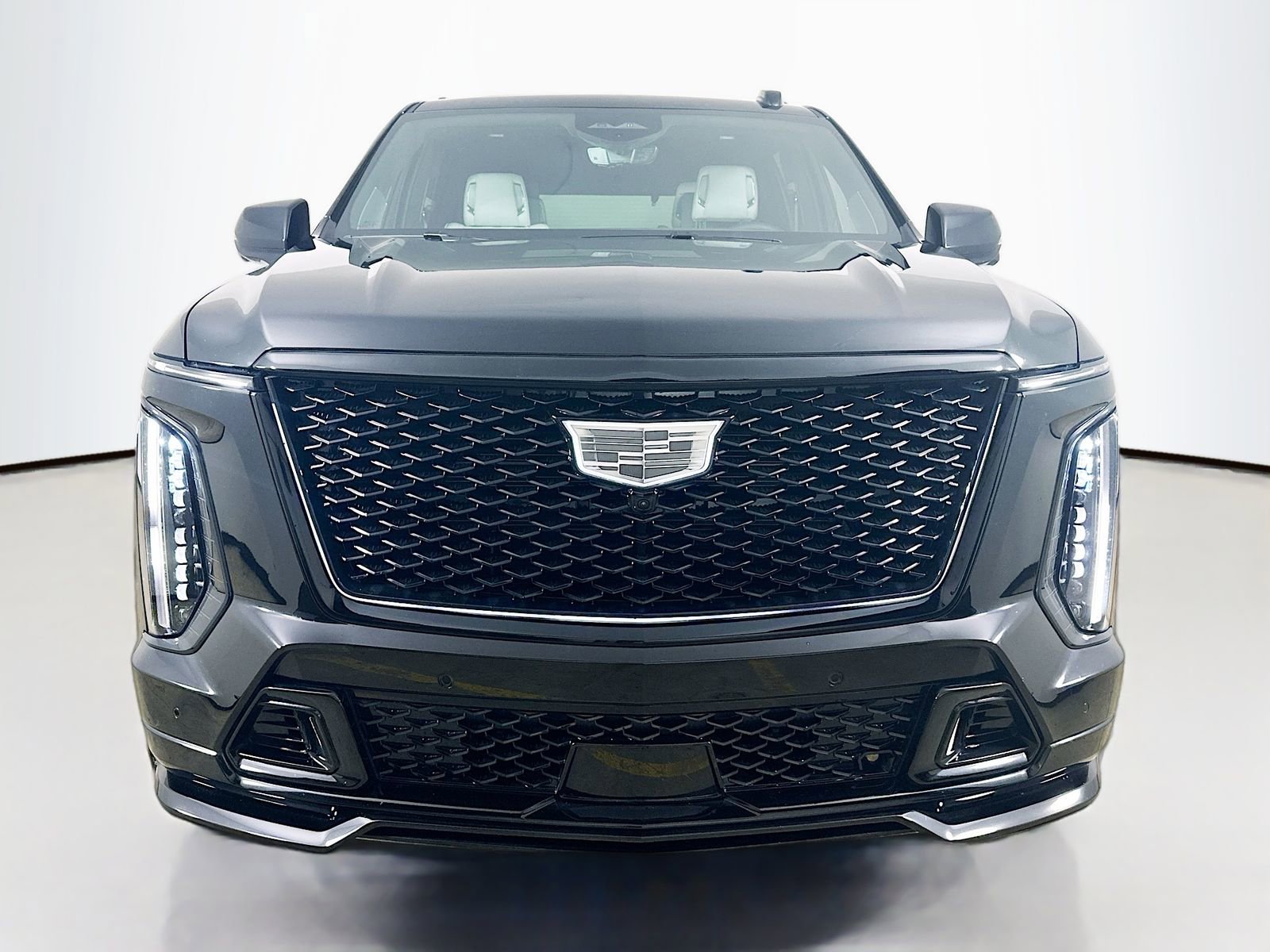 Used 2026 Cadillac Escalade V AWD/4WD image 2