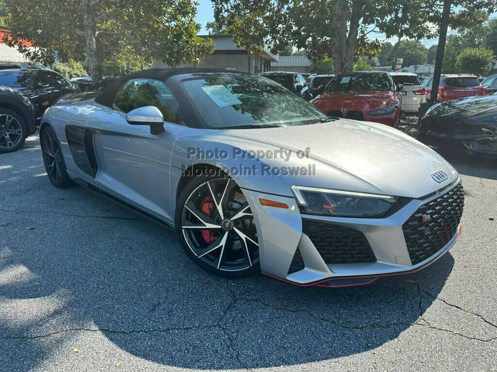 Used 2021 Audi R8 V10 w/ Premium Package RWD image 6