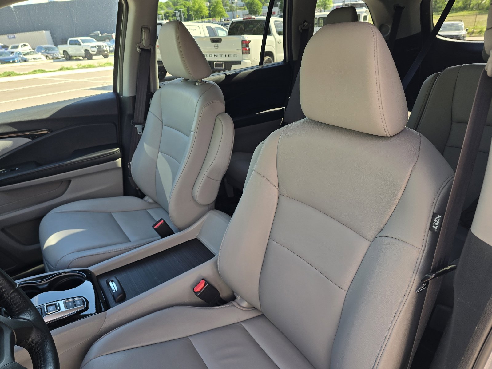 Used 2021 Honda Pilot Touring image 13