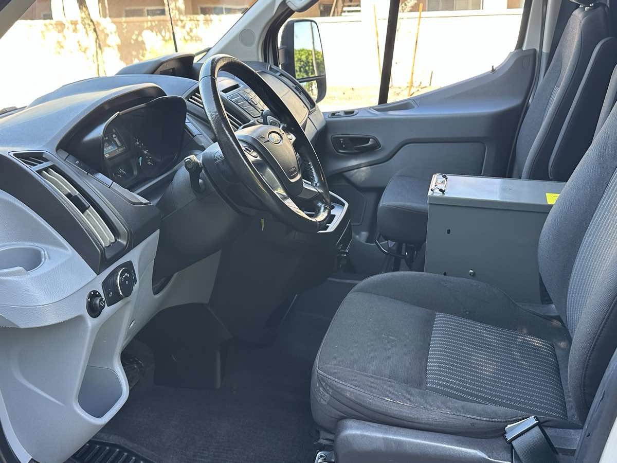 Used 2019 Ford Transit 250 130 Low Roof RWD image 11