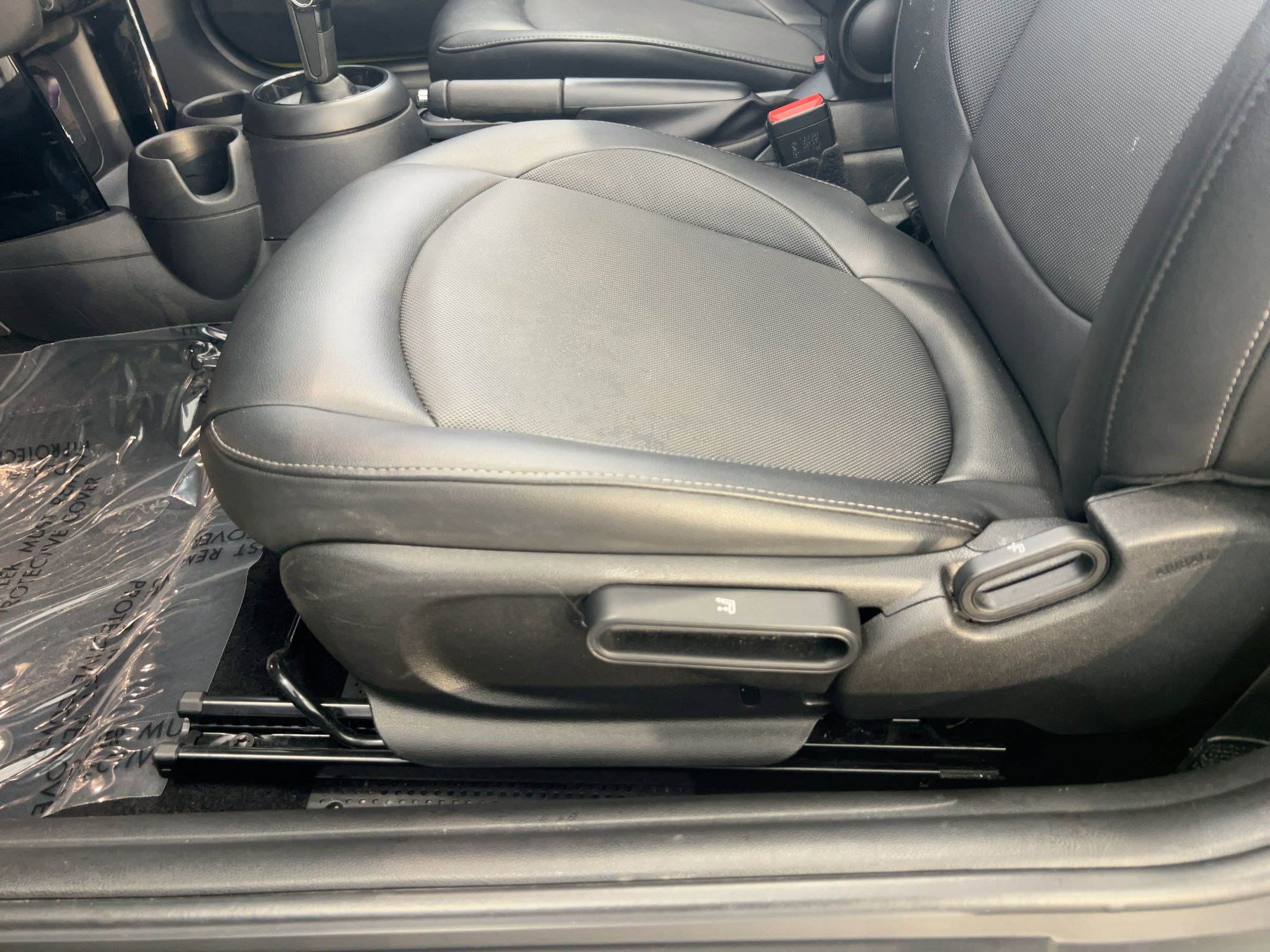 Used 2022 MINI Cooper Convertible image 14