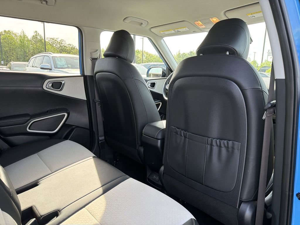 Used 2024 Kia Soul GT-Line FWD image 16
