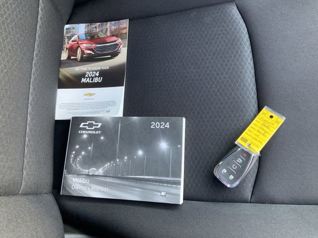 Used 2024 Chevrolet Malibu LS image 17