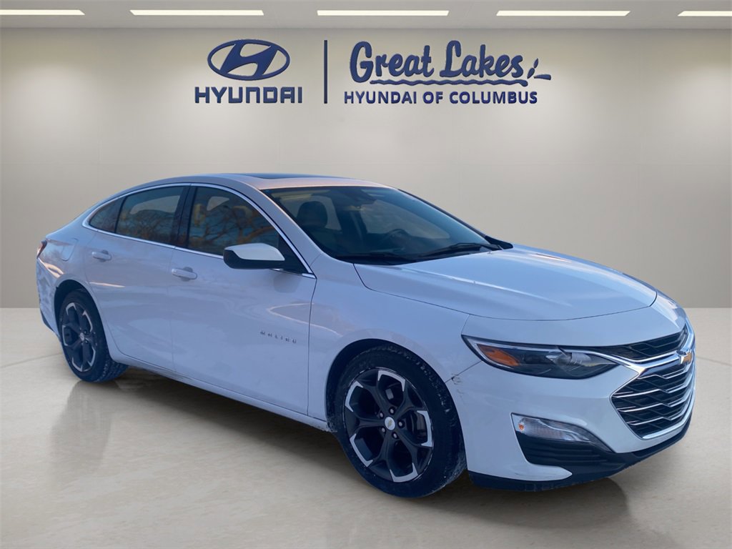 Used 2022 Chevrolet Malibu LT w/ Leather Package image 6