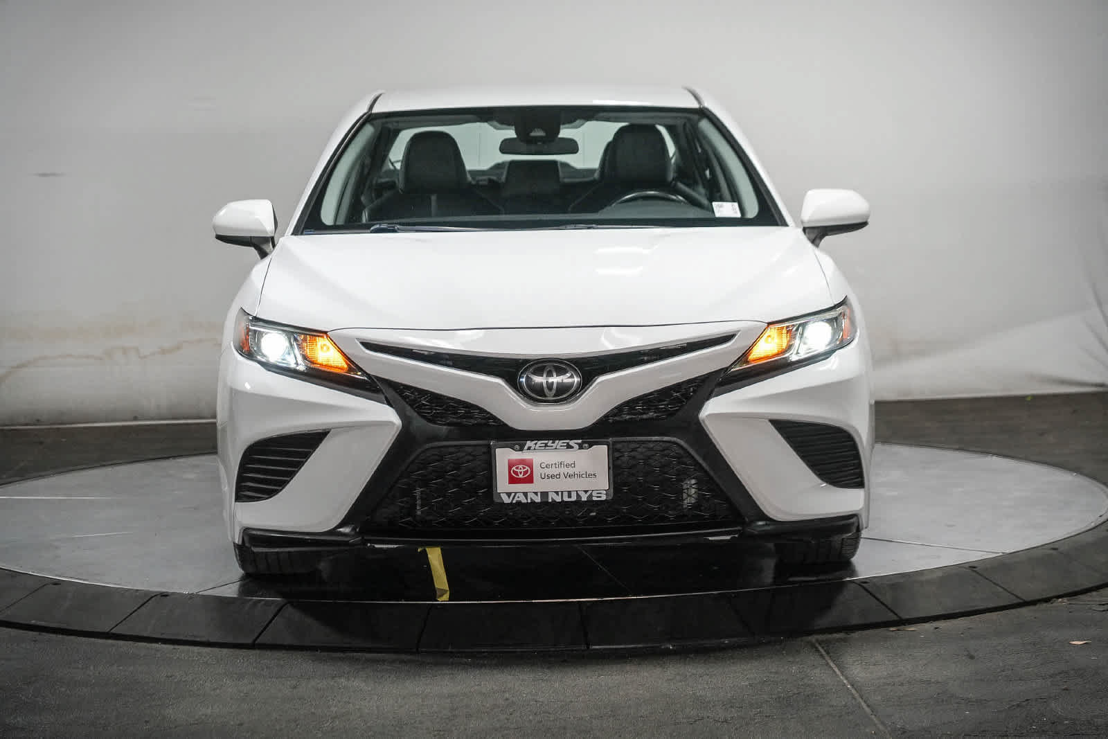 Certified 2019 Toyota Camry SE w/ Carpet Mat Package FWD image 9