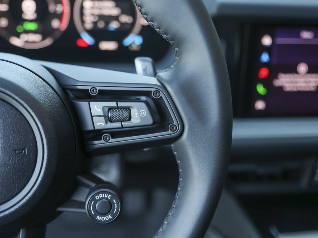 New 2026 Porsche Cayenne E-Hybrid Coupe AWD/4WD image 21