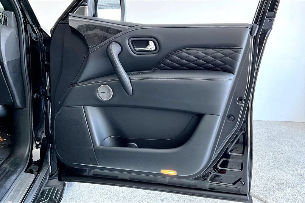 Used 2022 INFINITI QX80 Sensory w/ Cargo Package RWD image 23