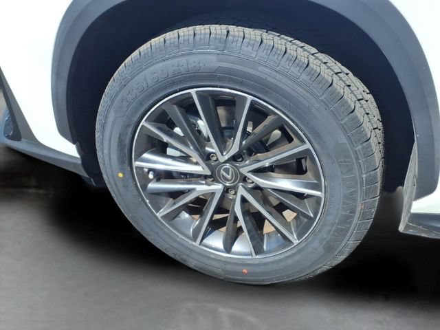 Used 2024 Lexus NX 250 FWD w/ Towing Package (2000 Lbs) image 18