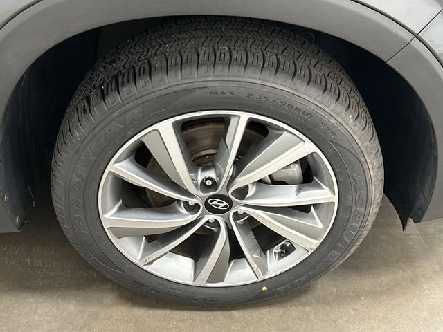 Used 2020 Hyundai Santa Fe SEL w/ Convenience + Premium Package image 5