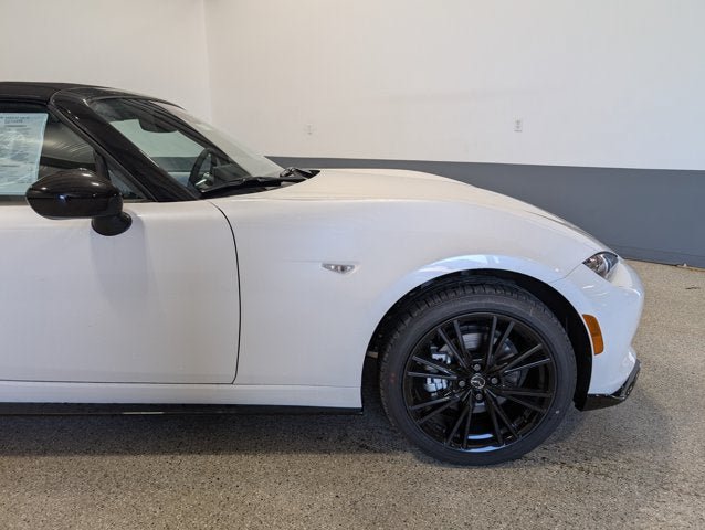 New 2026 MAZDA MX-5 Miata Club w/ Appearance Package RWD image 16
