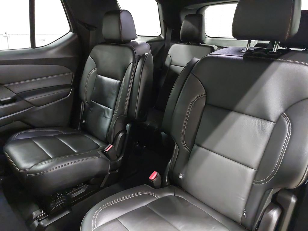 Used 2022 Chevrolet Traverse LT image 14