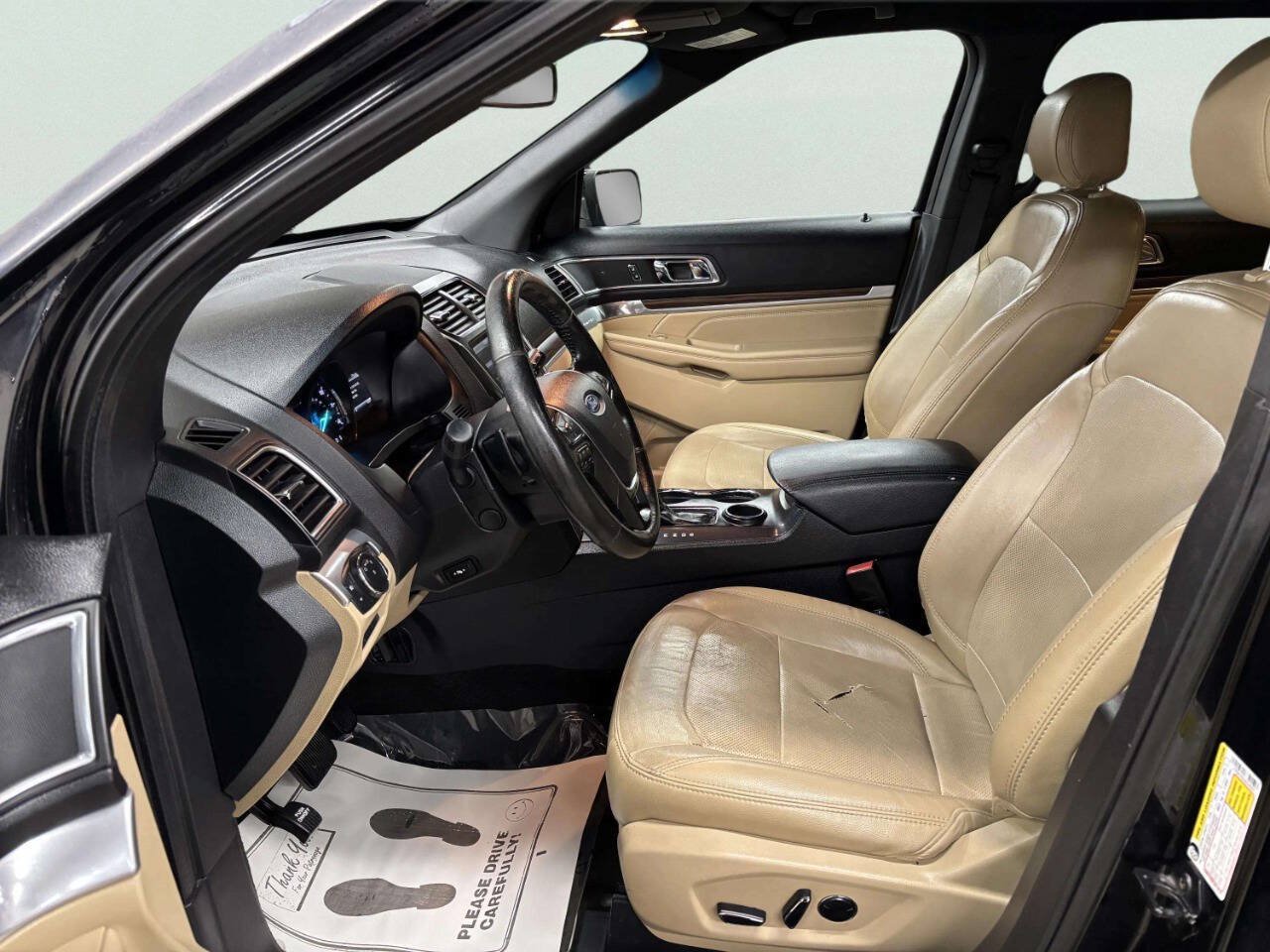Used 2016 Ford Explorer Limited FWD image 17