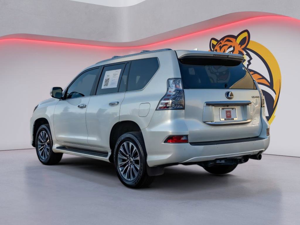 Used 2023 Lexus GX 460 Luxury w/ Accessory Package image 7