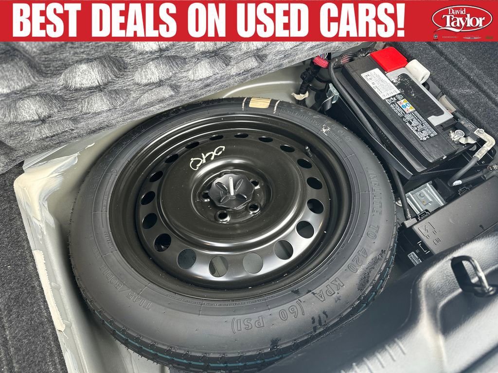 Used 2021 Chrysler 300 Touring w/ Sport Appearance Package RWD image 33