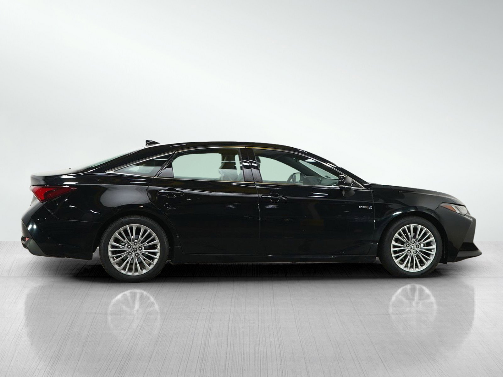 Used 2021 Toyota Avalon Limited w/ Advanced Safety Package FWD image 6