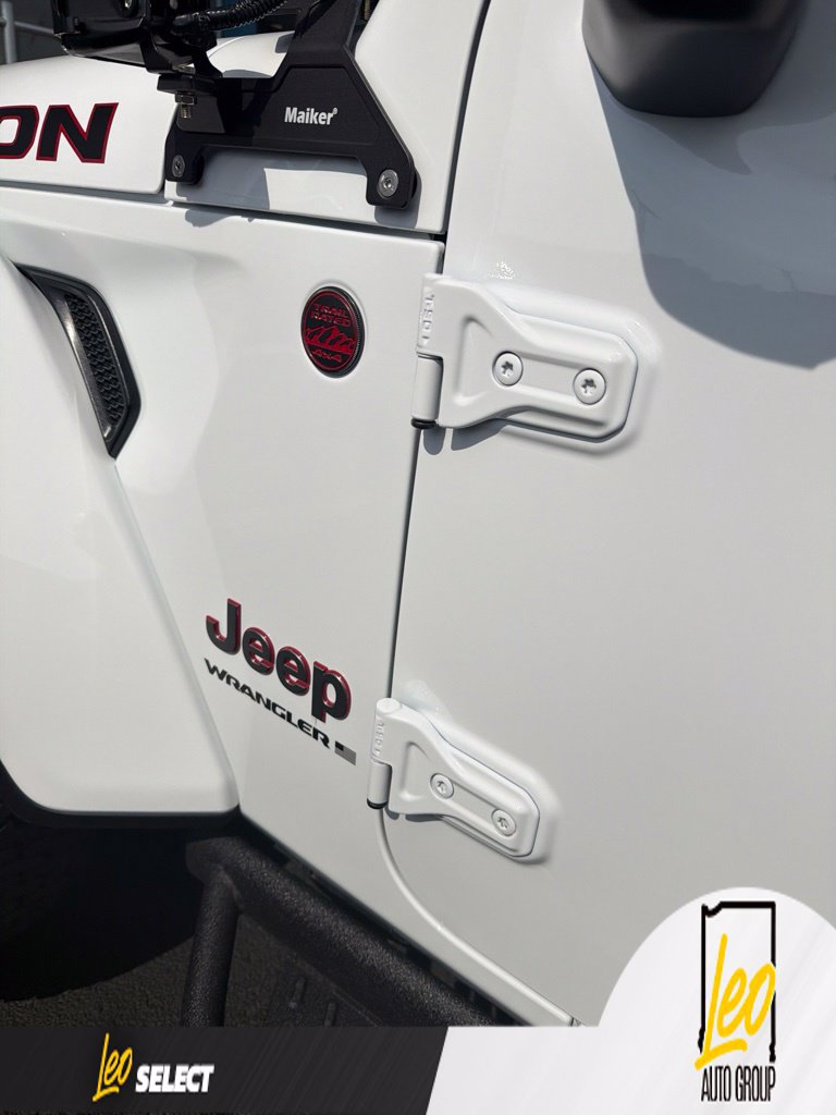 Used 2024 Jeep Wrangler Unlimited Rubicon AWD/4WD image 5