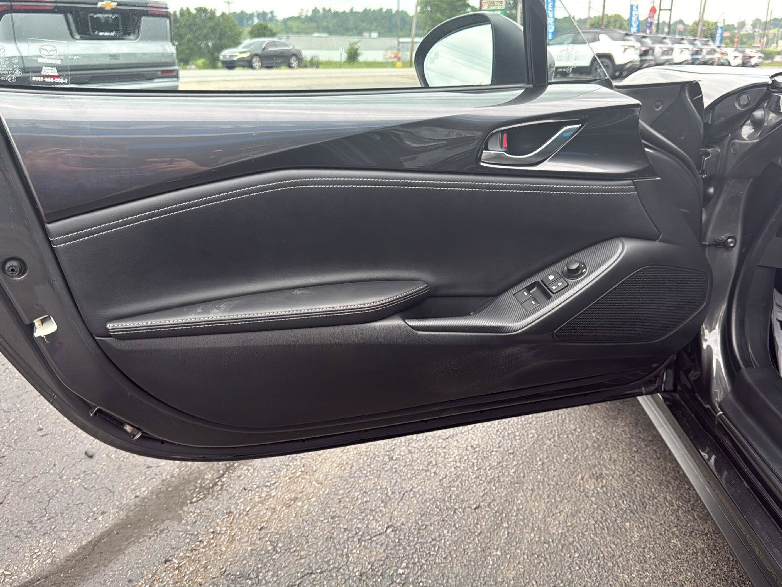 Used 2023 MAZDA MX-5 Miata Grand Touring RWD image 18
