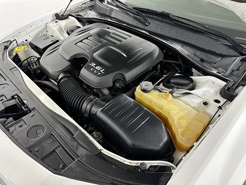 Used 2012 Chrysler 300 Limited w/ Luxury Group image 30
